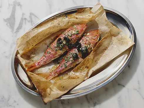 Papillotes de poisson au caviar : 20 minutes pour un plat royal